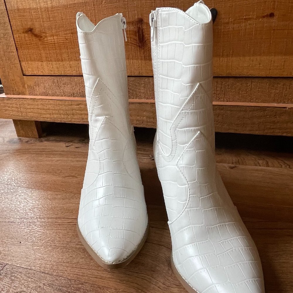 Matisse Crocodile Embossed Mid-calf Boots